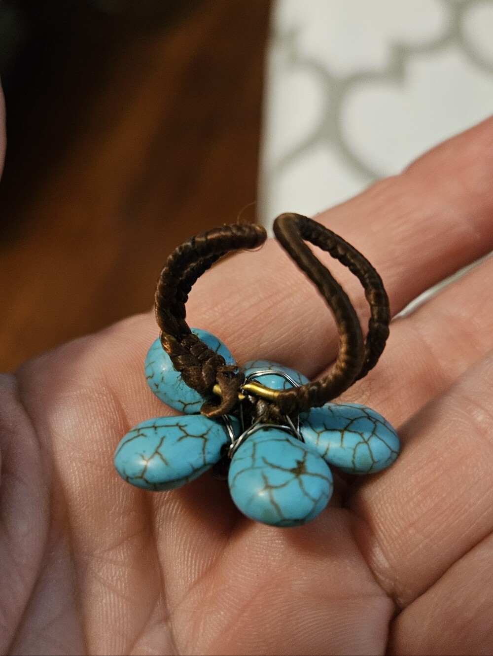 HANDMADE * Adjustable Flower Ring - Picture 4 of 5
